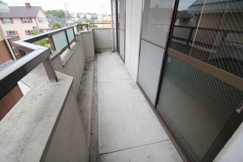 Balcony. Well-drained good veranda. 