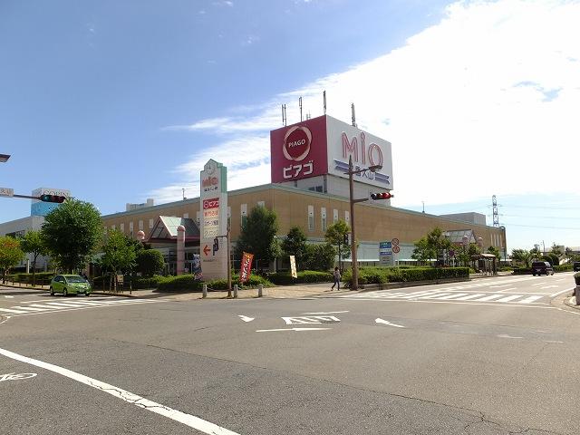 Shopping centre. Piago Kaguyama store (about 100m)