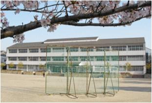 Primary school. Nisshin Municipal Kaguyama to elementary school 1244m