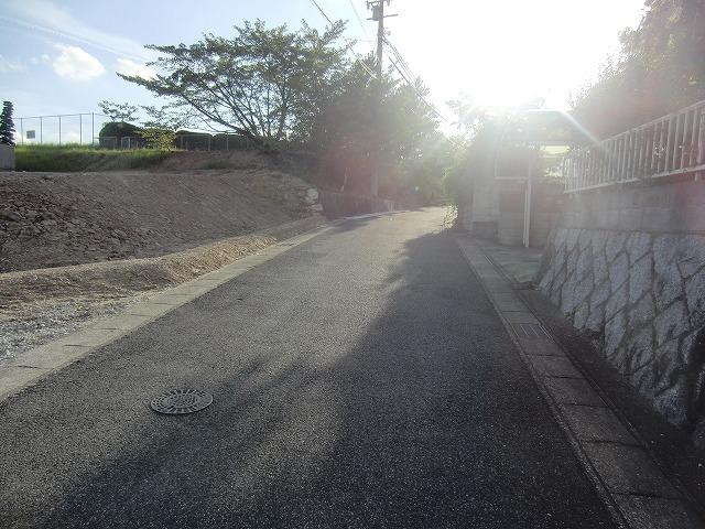 Local photos, including front road. It is next to the park