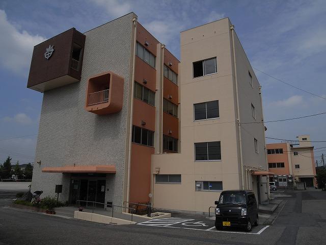 Junior high school. Nissin 2550m until junior high school