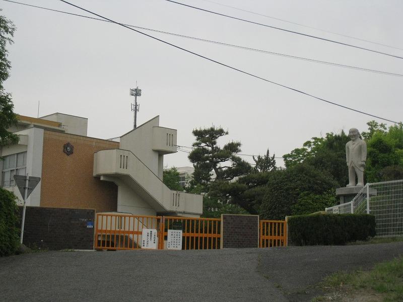 Primary school. Nisshin Tatsuhigashi to elementary school 1471m