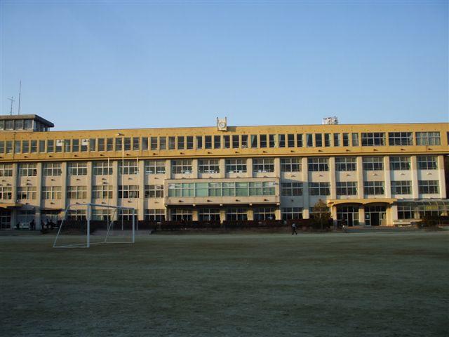 Junior high school. Nisshin Municipal Nisshin 1600m to East Junior High School