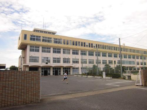 Junior high school. Nisshin Municipal Nisshin 1658m to East Junior High School