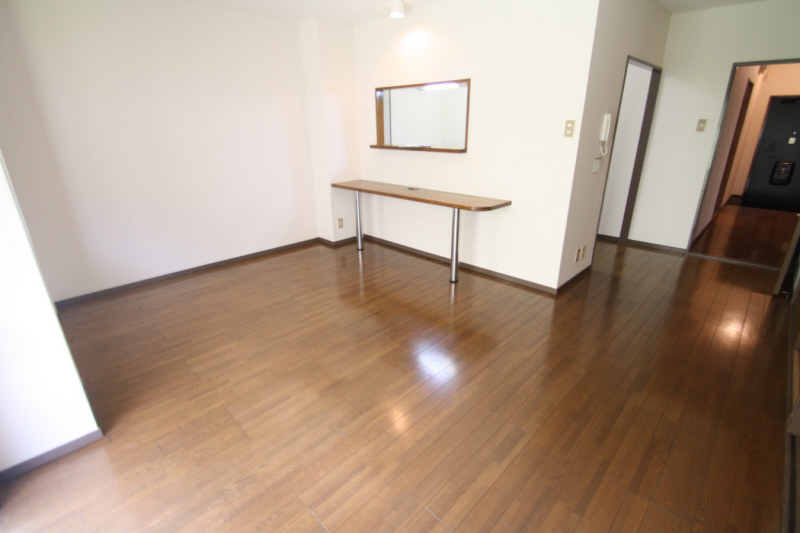 Living and room. Of clean flooring dining