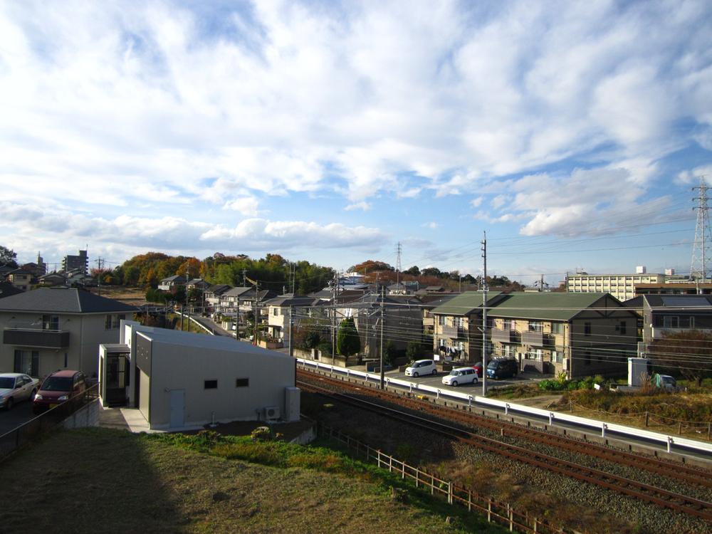 View photos from the dwelling unit. View from the site (November 2013) Shooting