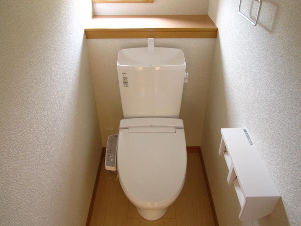 Toilet. 8 Building