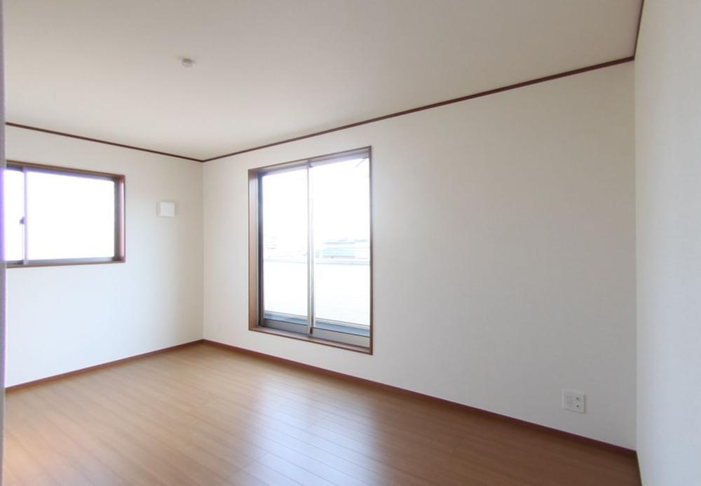 Non-living room. Indoor (11 May 2013) Shooting