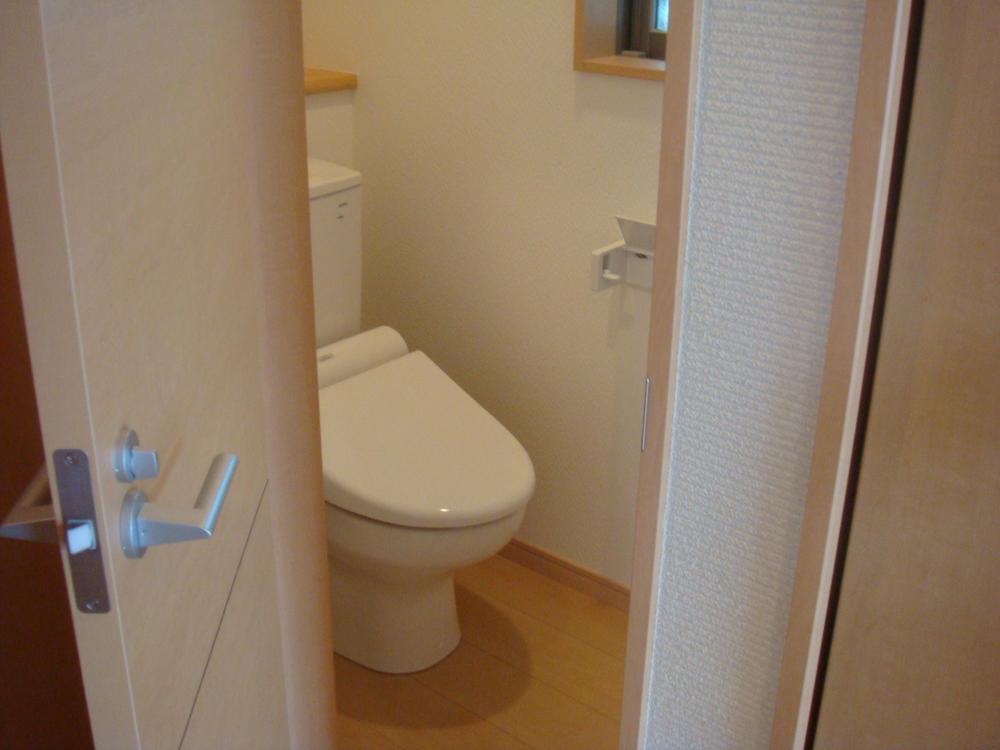 Building plan example (introspection photo). Toilet with a wash-basin in both the 1.2 floor Washlet! ! 