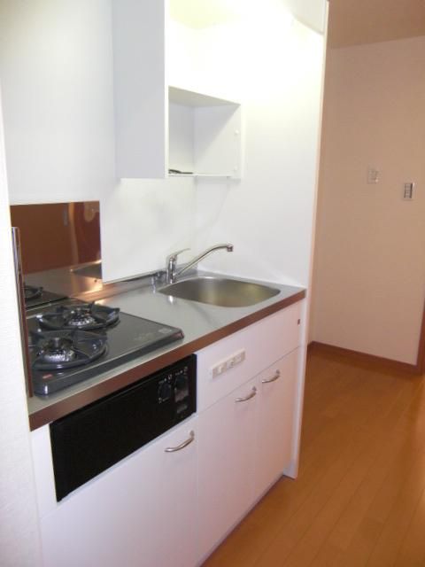 Kitchen. It is equipped with happy system kitchen to self-catering school.