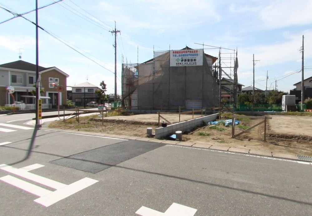 Local appearance photo. Local (10 May 2013) Shooting