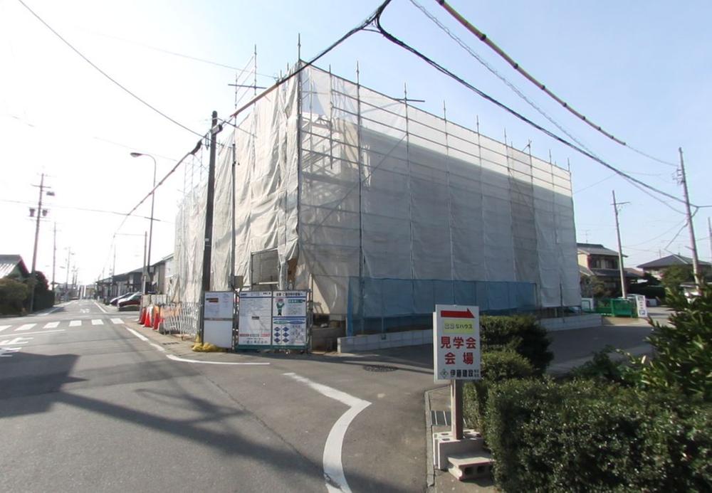 Local appearance photo. Local (11 May 2013) Shooting