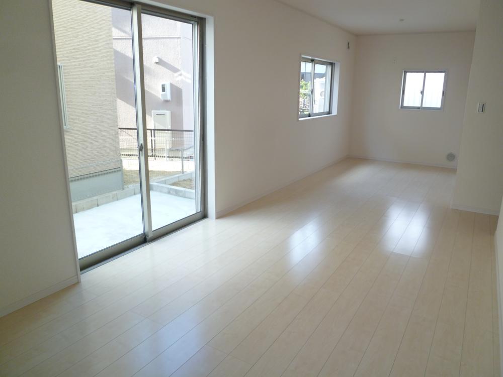 Living. 1 Building room (12 May 2013) Shooting