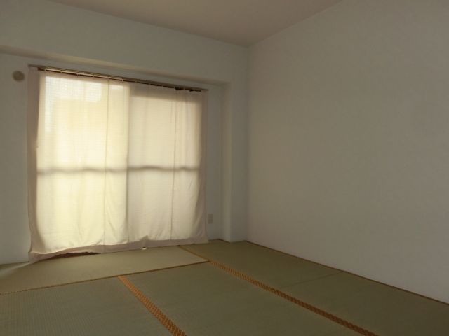 Living and room. Japanese-style, I think you calm!