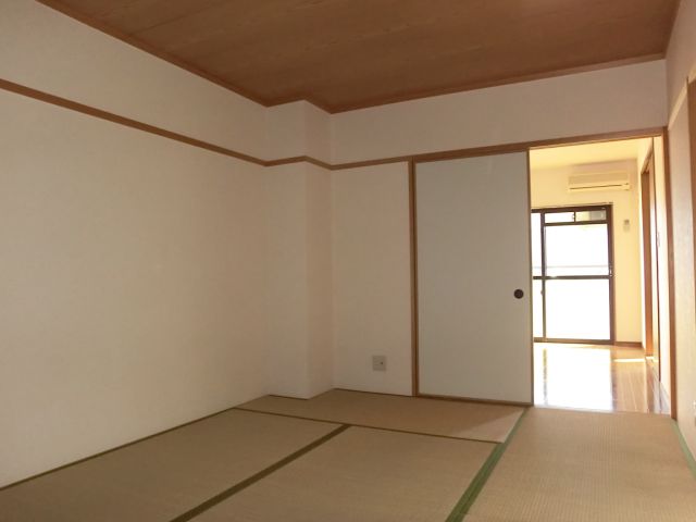 Living and room. Japanese-style, I think you calm! It is also ideal as a bedroom