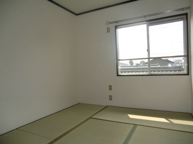 Living and room. It is laid-back can be Japanese-style space! 