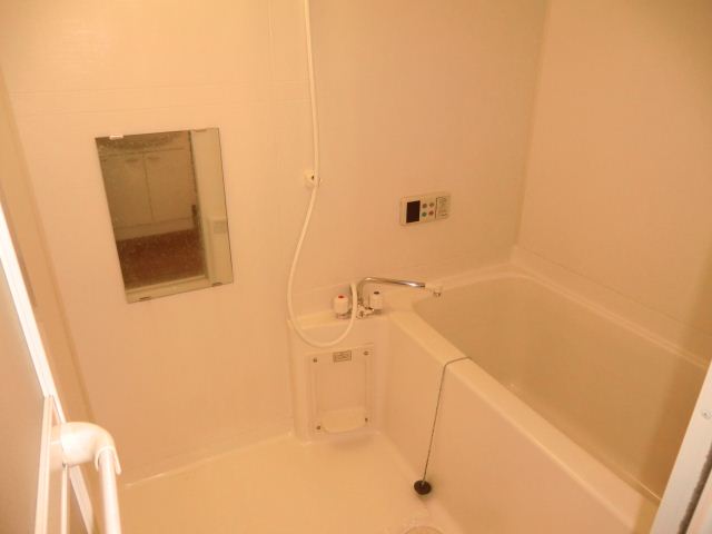 Bath. It is a bathroom with a reheating.
