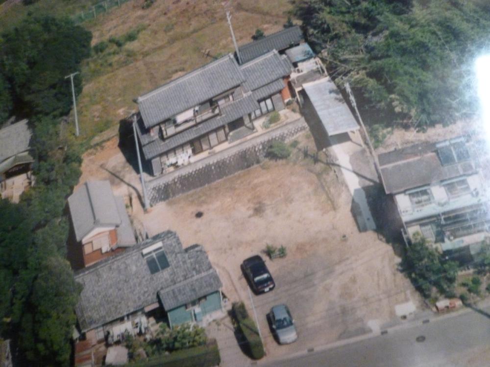 aerial photograph. It is seen from the sky site (April 2000) Shooting