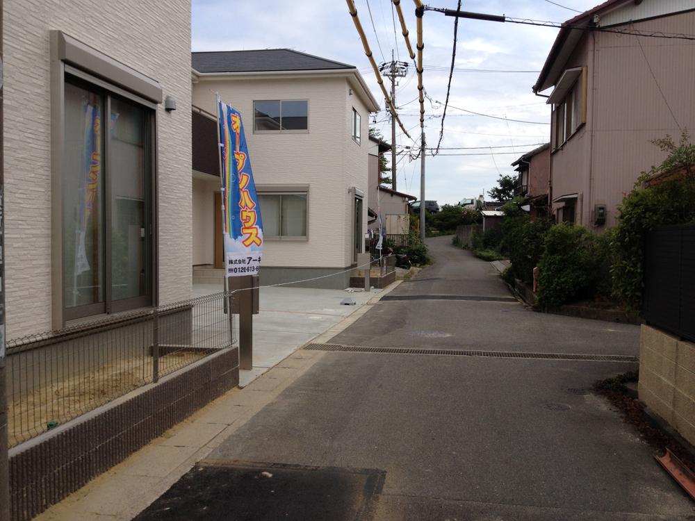 Local photos, including front road. Local (September 2013) Shooting