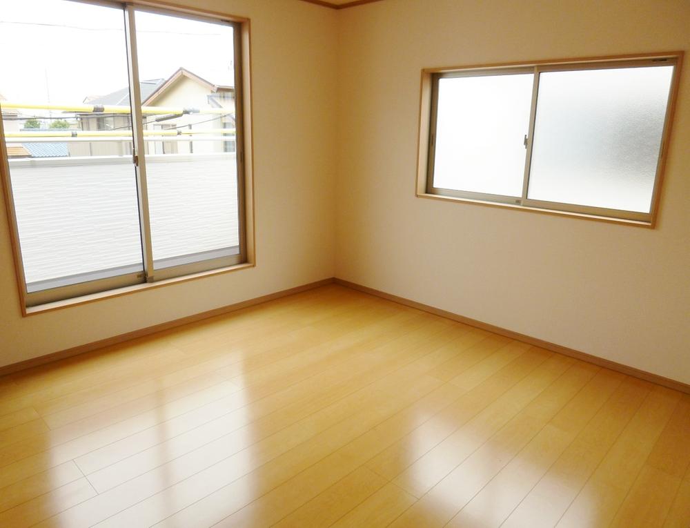 Non-living room. Indoor (10 May 2013) Shooting