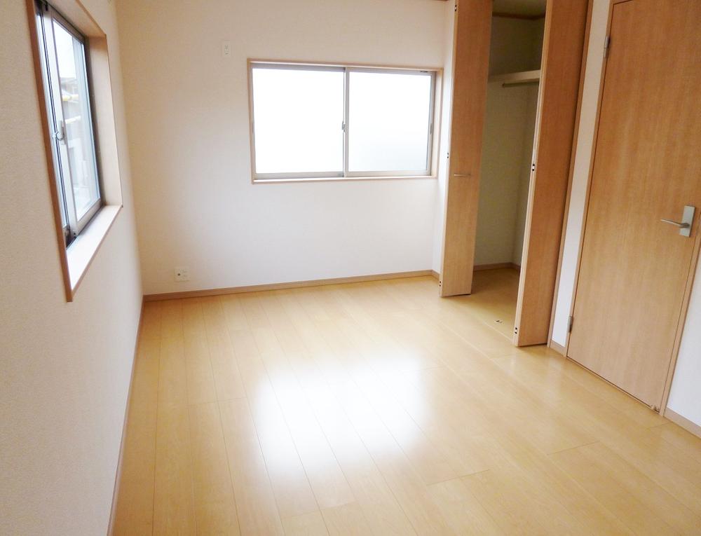 Non-living room. Indoor (10 May 2013) Shooting