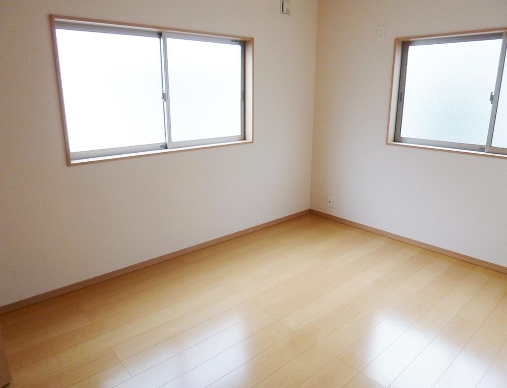 Non-living room. Indoor (10 May 2013) Shooting