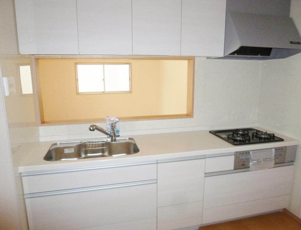 Kitchen. Indoor (10 May 2013) Shooting