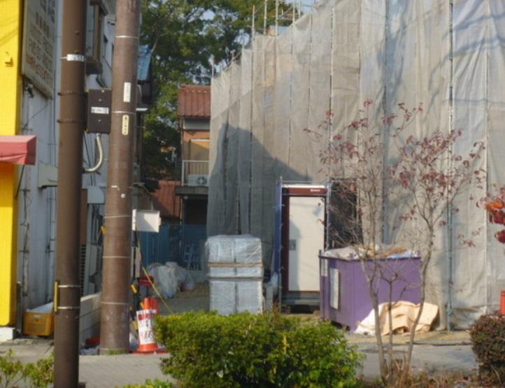 Local appearance photo. Local (12 May 2013) Shooting