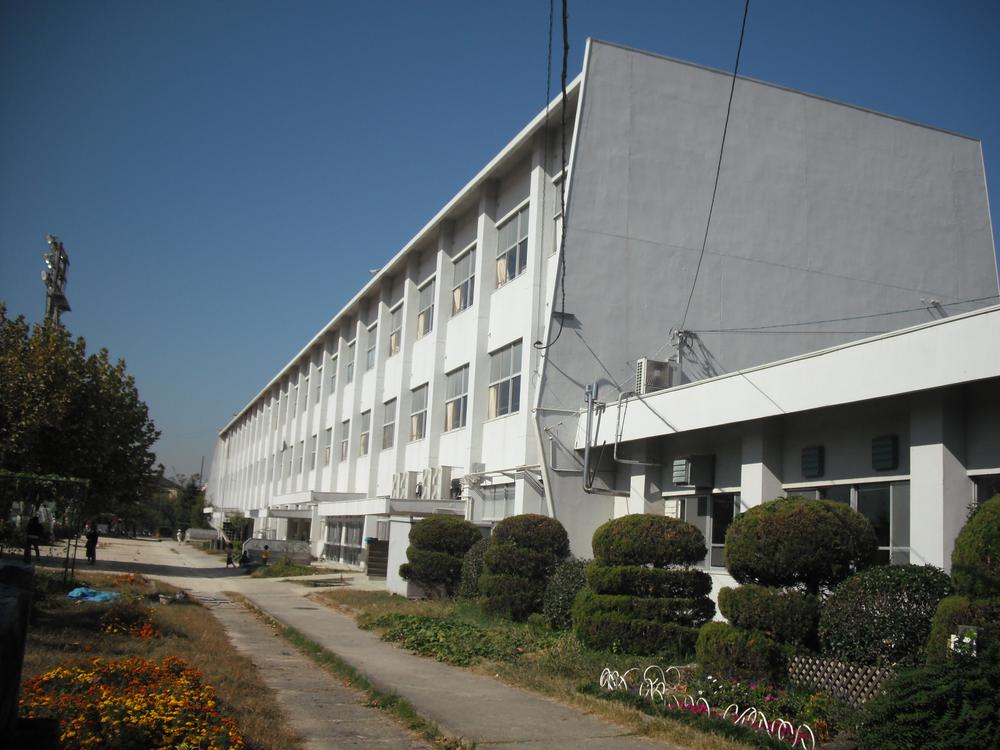 Primary school. Obu stand Kitayama to elementary school 890m