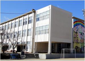 Primary school. 715m to Obu Tateishi Ke Seto elementary school
