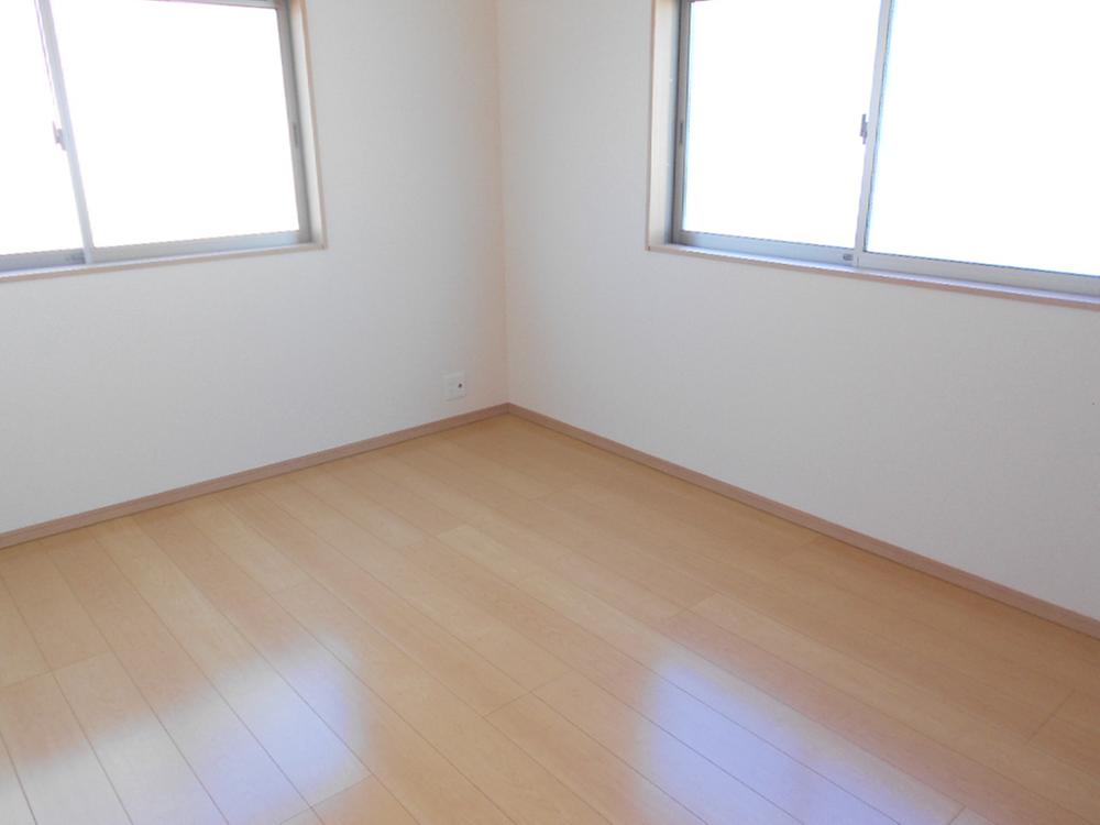 Non-living room. Indoor (10 May 2013) Shooting