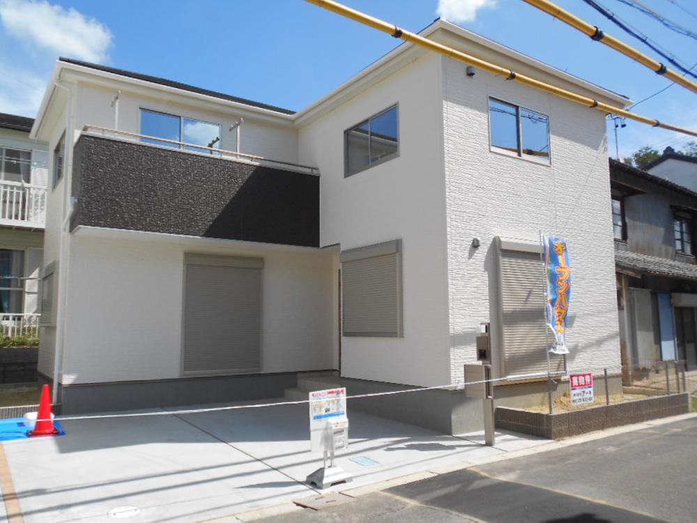 Local appearance photo. Indoor (10 May 2013) Shooting Building 2 completed