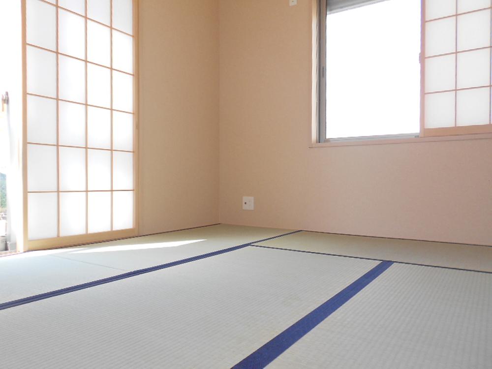 Toilet. Indoor (10 May 2013) Shooting