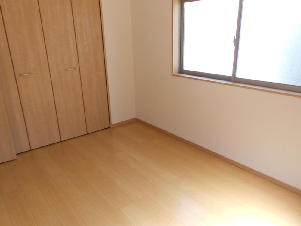 Non-living room. Indoor (10 May 2013) Shooting