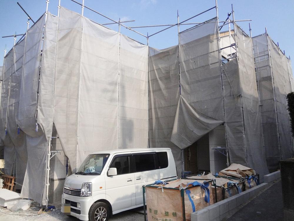 Local appearance photo. Local (12 May 2013) Shooting