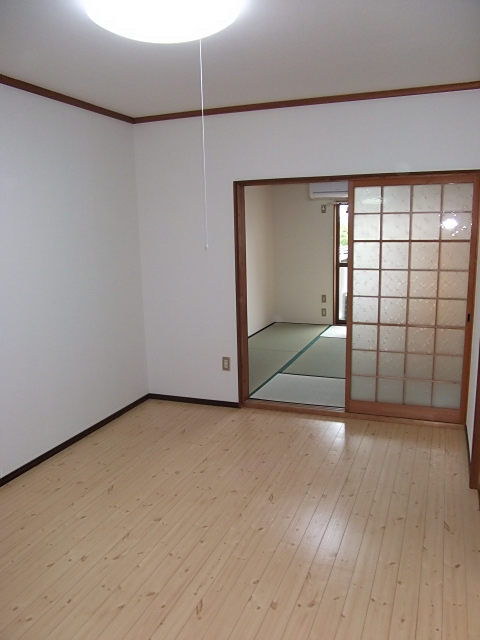 Living and room. dining ・ Japanese-style one room with lighting! ! 