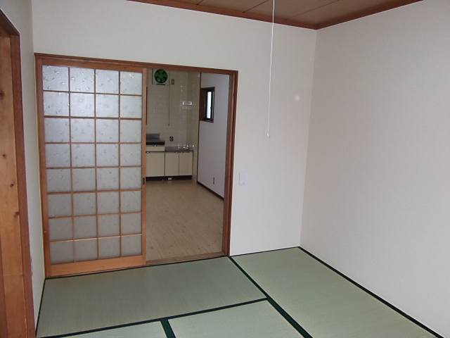 Other room space. Again Japanese people to stick to "sum". 