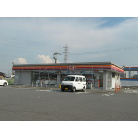 Convenience store. Circle 400m to K (convenience store)