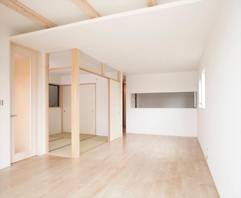 Living. I Building Living Living Considering the housework efficiency and communication, Flow line to excursion will produce a spread in space. 