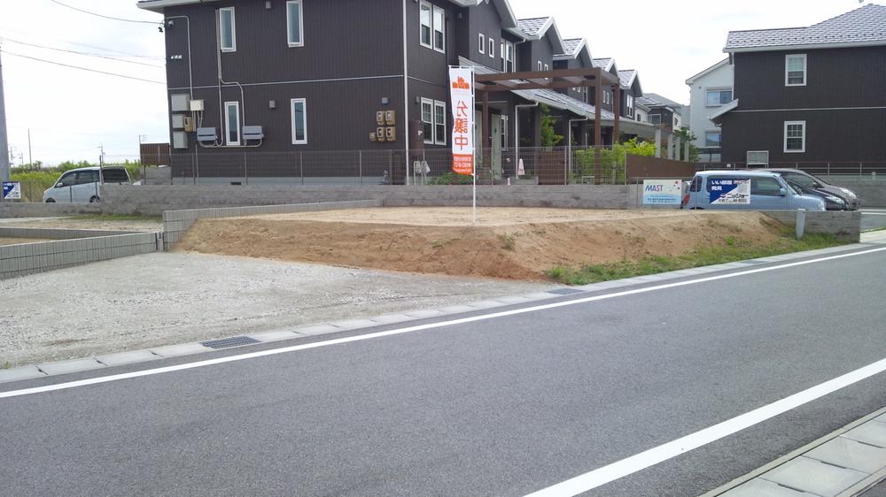 Local photos, including front road. "Toyo-town Obu Republic west" [No. 1 destination] Local (08 May 2013) Shooting