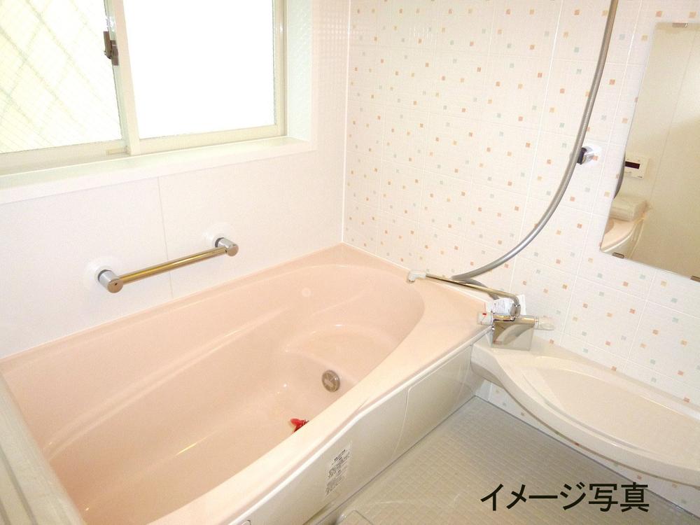 Same specifications photo (bathroom). Local (10 May 2013) Shooting
