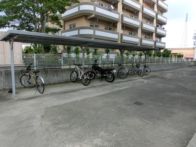 Other common areas. Bicycle-parking space