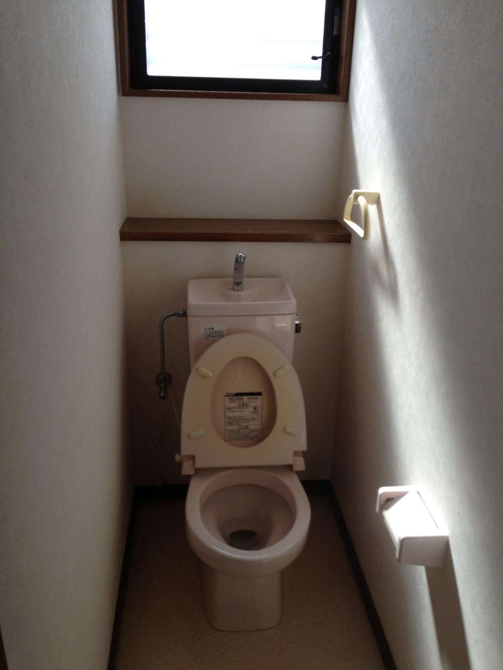 Toilet. Indoor (June 2013) Shooting