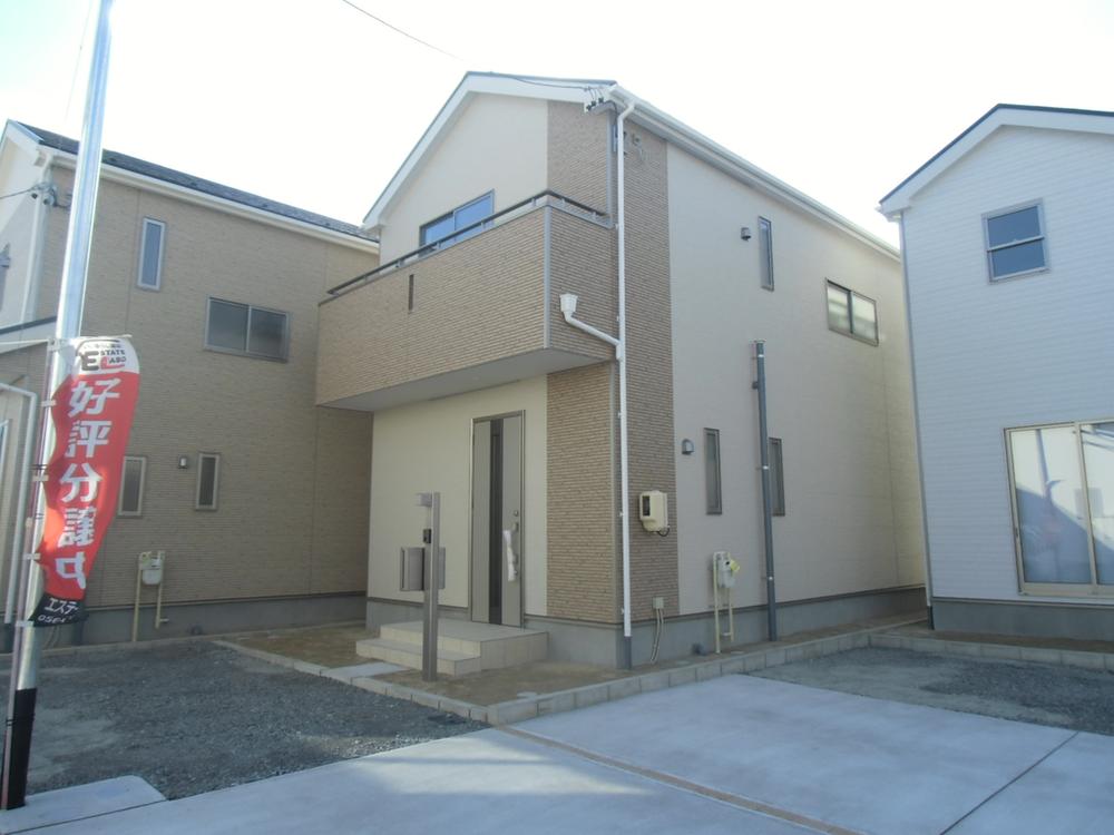 Local appearance photo. Imposing completed! 