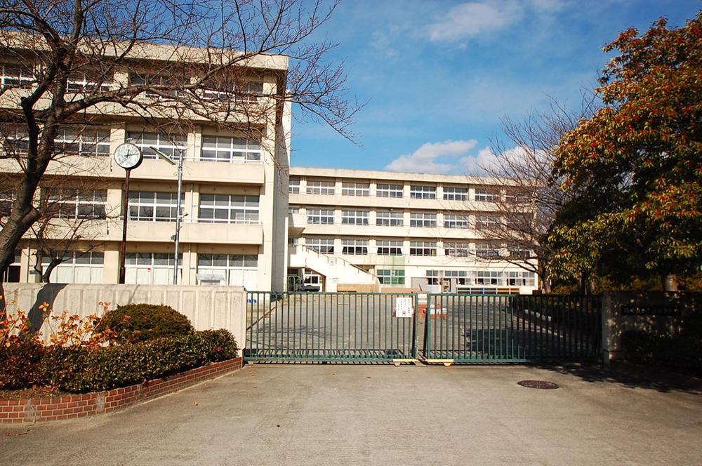 Junior high school. 1470m to Okazaki City Southern Junior High School