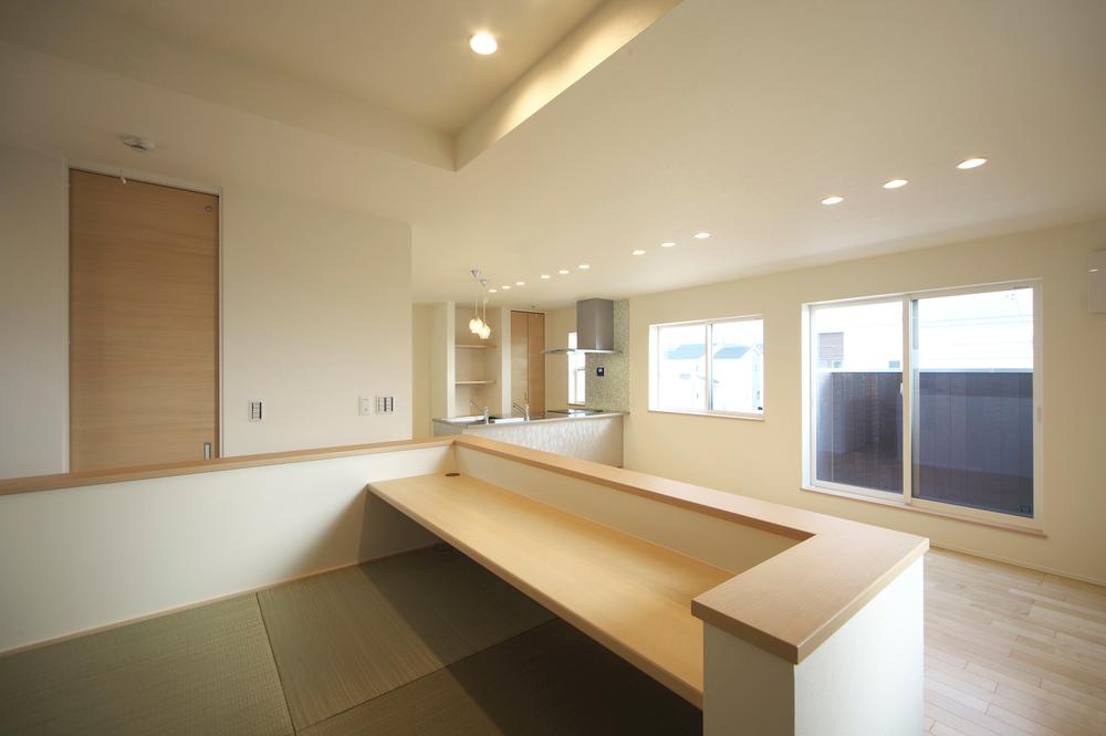 Other introspection. Tatami-mat Hobby space overlooking the LDK studying ・ reading ・ phone ・ As PC corner such as a multi-purpose space (11 May 2012) shooting