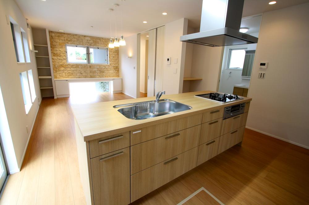 Kitchen. The kitchen is adopted order kitchen (April 2013) Shooting