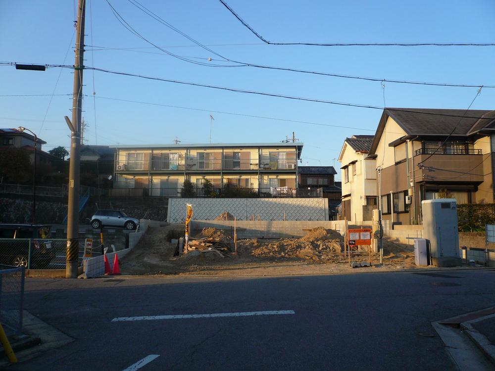 Local photos, including front road. Local (12 May 2013) Shooting