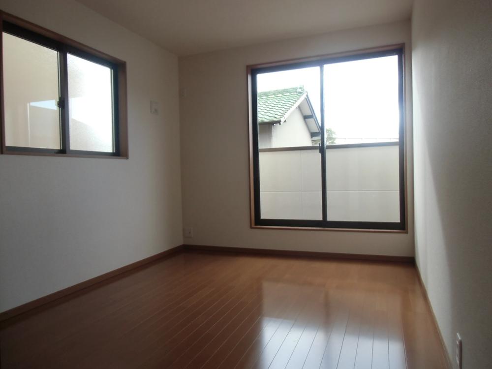 Non-living room. Indoor (12 May 2013) Shooting