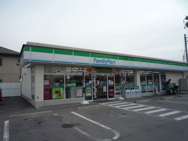 Convenience store. 310m to Family Mart (convenience store)